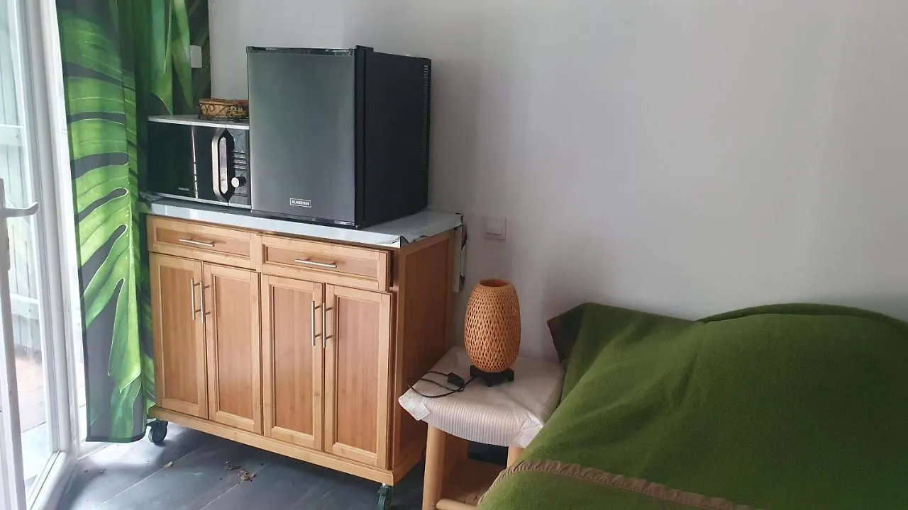 Le Donjon Des Combes Bed & Breakfast Fayence